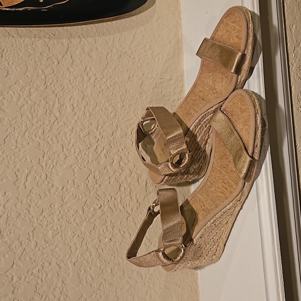 Beautiful tan Ralph Lauren wedges